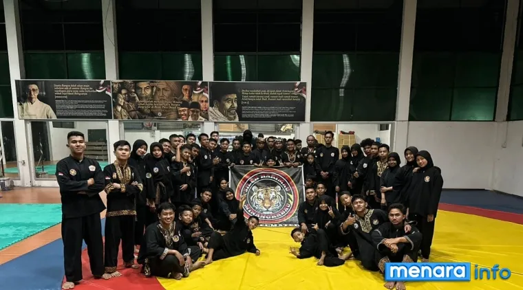 Perguruan Silat Harimau Minangkabau, foto bersama saat latihan