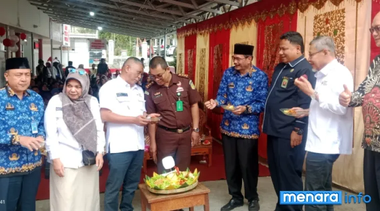 Staf Ahli Pemerintahan Kota Bukittinggi, Melfi Abra, hadir mewakili Walikota Bukittinggi pada acara HUT PMI ke - 80